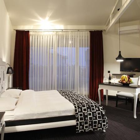 Lush Hotel Taksim - Special Category Istanbul Exterior photo